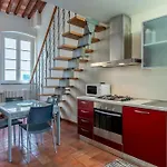 Toro\'S Home Lucca